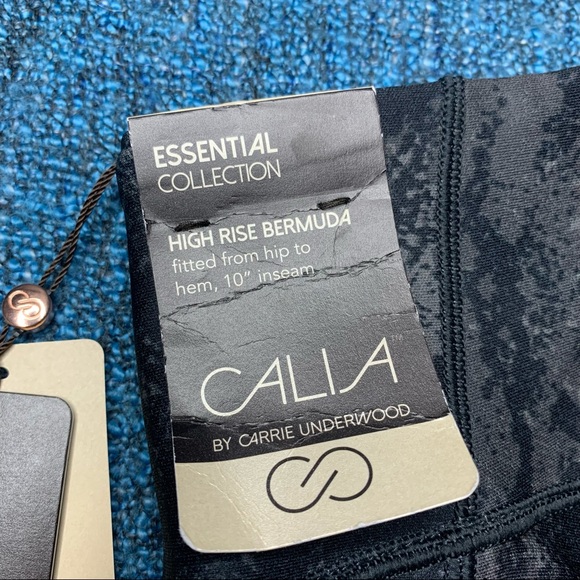 NWT Calia Essential High Rise Bike Shorts Python - Picture 7 of 8